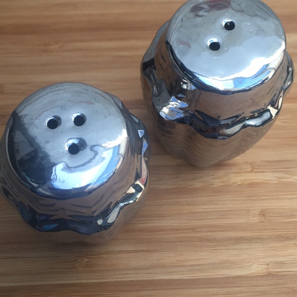 Elegant Ceramic Metallic Pewter Salt & Pepper Shaker Tableware Set - Picture 4 of 4